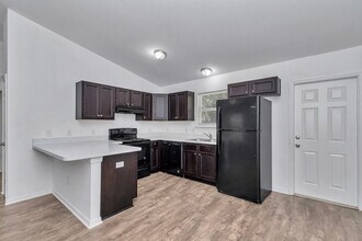 6064 NW 54th Terrace in Ocala, FL - Building Photo - Building Photo