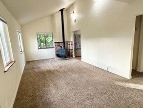 1431 Marsh Rd in Eureka, CA - Building Photo - Building Photo