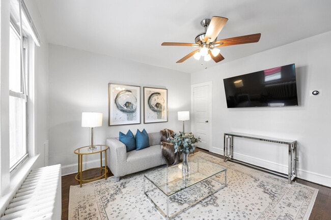 1701 14th St SE in Washington, DC - Building Photo - Building Photo