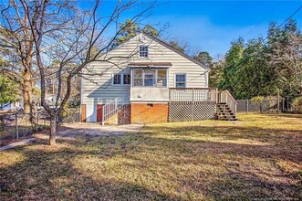 809 Cape Fear Ave in Fayetteville, NC - Building Photo - Building Photo