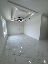 2305 E Viviana St in Edinburg, TX - Building Photo - Building Photo