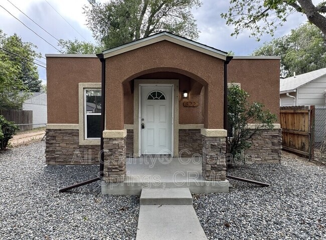 property at 822 S Logan Ave