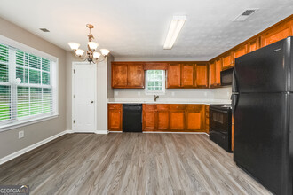 230 Highgrove Dr in Covington, GA - Building Photo - Building Photo
