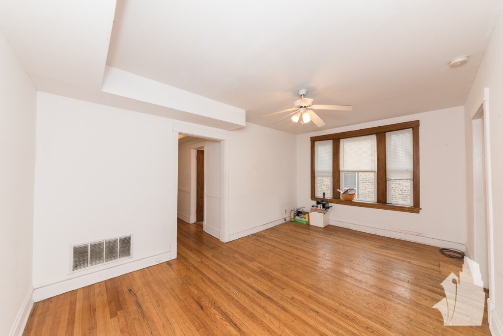 3818 N Sheffield Ave, Unit 3 in Chicago, IL - Building Photo