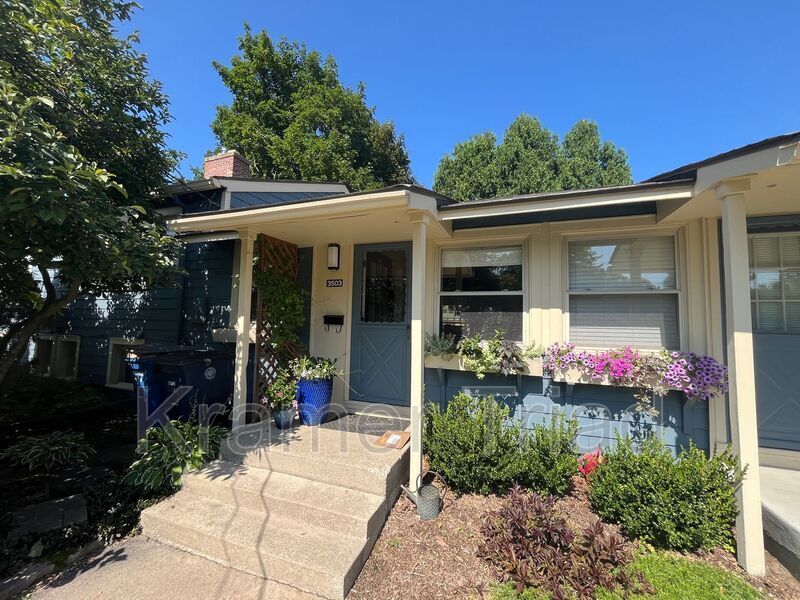 3503 Edgewood Dr in Ann Arbor, MI - Building Photo