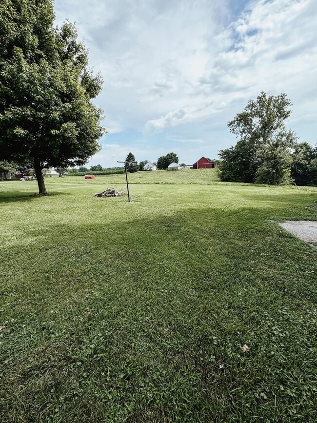 707 Jackson St in Holland, IN - Building Photo - Building Photo