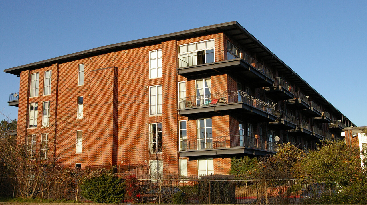 Peachtree Malone Lofts in Chamblee, GA - Building Photo