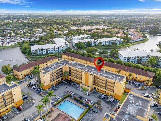 14961 SW 82nd Ln in Miami, FL - Building Photo - Building Photo