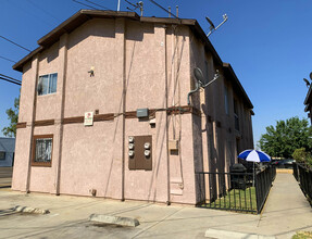 1111 L St in Bakersfield, CA - Building Photo - Building Photo