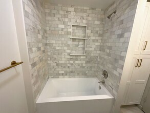 2215 Rockefeller Ave in Everett, WA - Building Photo - Building Photo