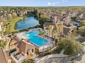 18006 Villa Creek Dr in Tampa, FL - Building Photo - Building Photo