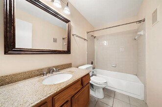 9797 Leawood Blvd in Houston, TX - Building Photo - Building Photo