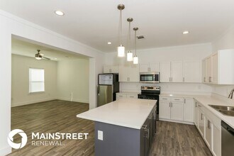 2112 Belzise Terrace in Fort Worth, TX - Foto de edificio - Building Photo