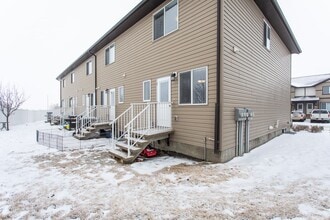 Prospect Townhomes in Penhold, AB - Building Photo - Building Photo