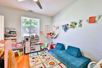 1423 Caminito Garibay in Chula Vista, CA - Building Photo - Building Photo
