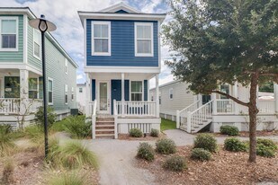 2207 Government St in Ocean Springs, MS - Building Photo