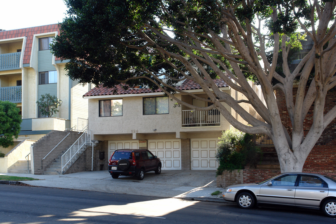 924 Main St in El Segundo, CA - Building Photo