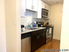 8 Winter St, Unit 702 in Boston, MA - Building Photo