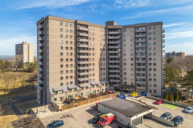 William Mosgrove Tower in Ottawa, ON - Building Photo - Building Photo