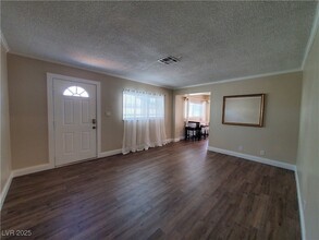 4577 Vía San Marco in Las Vegas, NV - Building Photo - Building Photo