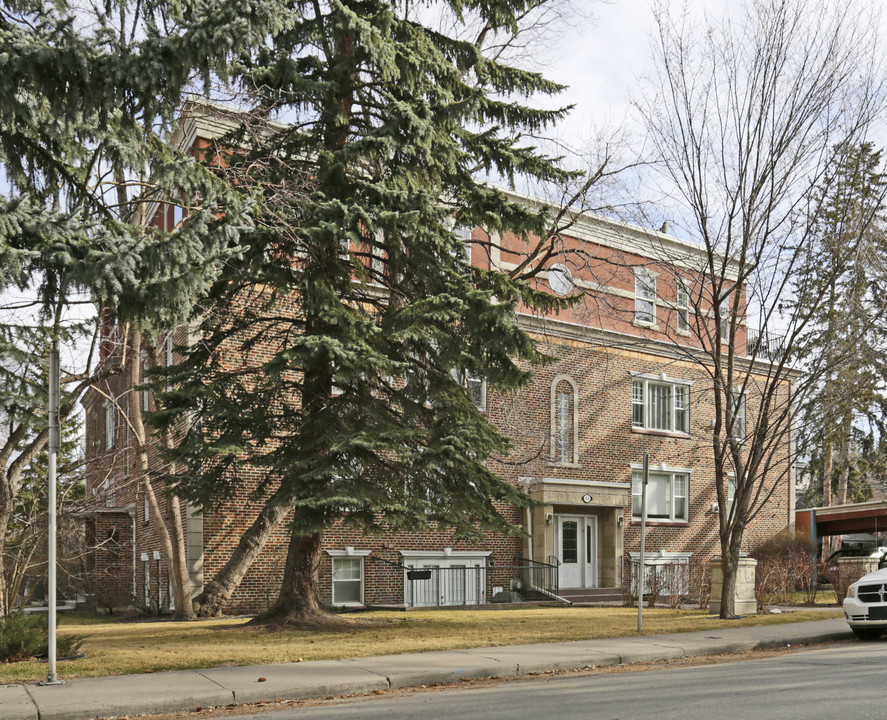 1930 5a St SW in Calgary, AB - Building Photo