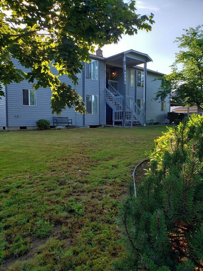 18450 Blueberry Ln Apartments and Nearby Monroe Apartments For Rent