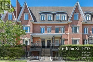 316 John St. in Markham, ON - Building Photo