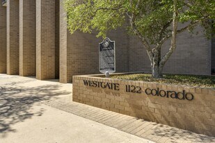 1122 Colorado St in Austin, TX - Building Photo