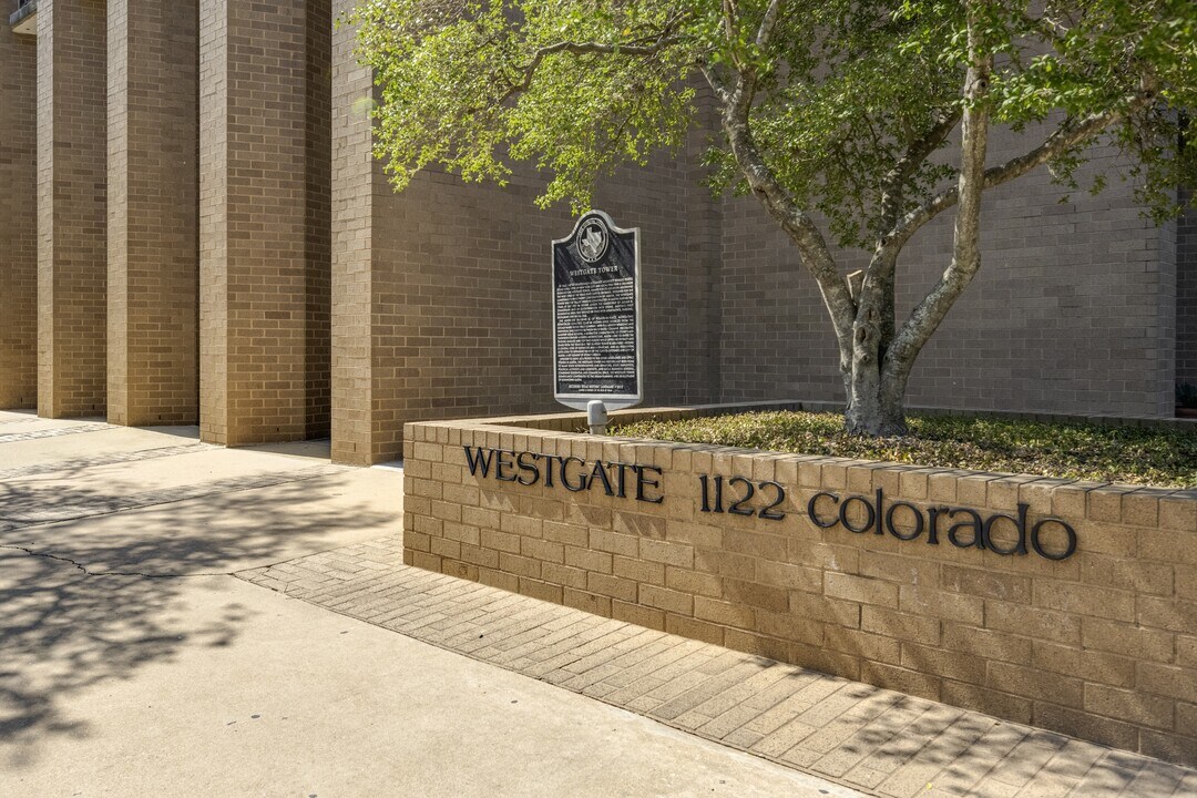 1122 Colorado St in Austin, TX - Foto de edificio