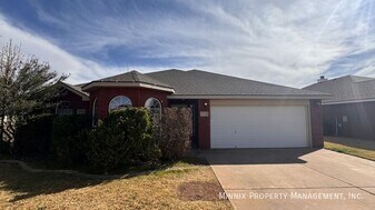 6705 87th St in Lubbock, TX - Building Photo