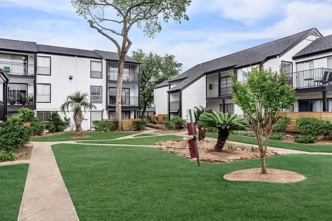 property at 4400 Memorial Dr