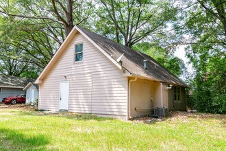 2502 Rosebud Rd in Grayson, GA - Building Photo - Building Photo