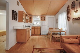 1142 Eastfield Ave in Austin, TX - Building Photo - Building Photo
