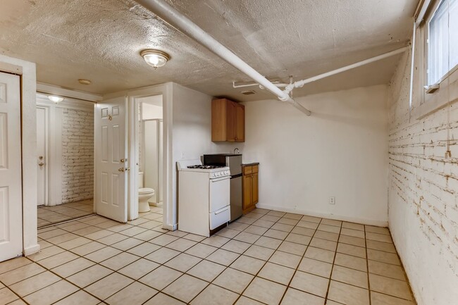 property at 1329 N Grant St