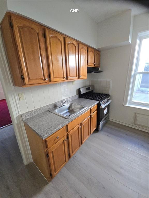 property at 252 E 46th St