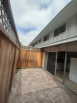 4040 Grand View Blvd, Unit 78 in Los Angeles, CA - Foto de edificio - Building Photo