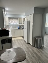 30 Wakefield Pl in Caldwell, NJ - Building Photo