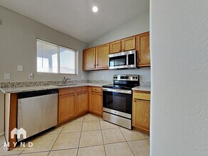 14672 S Redondo Rd in Arizona City, AZ - Building Photo - Building Photo