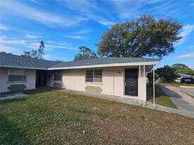 201 Northwest Jefferson Cir N in St. Petersburg, FL - Building Photo