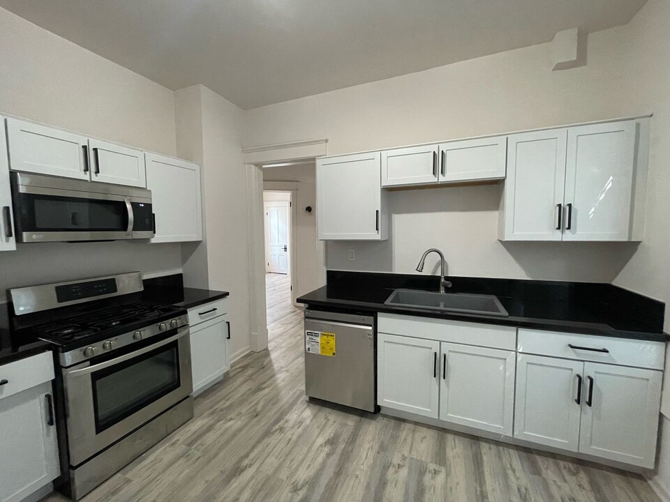 2521 N Murray Ave-Unit -2521 N Murray Ave in Milwaukee, WI - Building Photo
