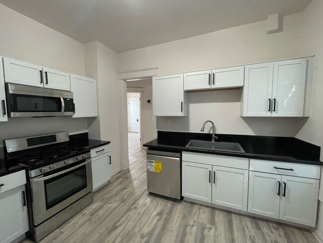 property at 2521 N Murray Ave