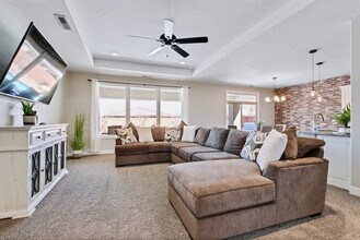3364 W 2490 S in Hurricane, UT - Building Photo - Building Photo