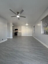 1966 NE 177th St in North Miami Beach, FL - Building Photo - Building Photo