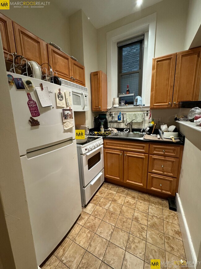 366 Commonwealth Ave, Unit #2D in Boston, MA - Building Photo - Building Photo