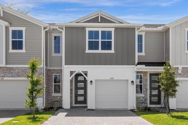 property at 1332 Captiva Cv