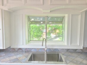 4703 Chenevert St in Houston, TX - Building Photo - Building Photo