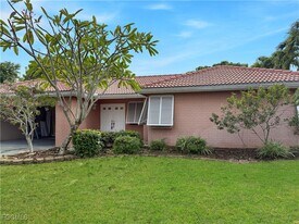 9701 Galley Ct in Ft. Myers, FL - Building Photo