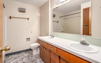 Cedar Apartments in Cheney, WA - Building Photo - Building Photo