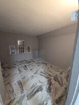 31 Frederick St, Unit 2 in Waterbury, CT - Building Photo