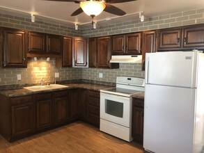 733 39th Ave, Unit 3777-3A in East Moline, IL - Building Photo - Building Photo